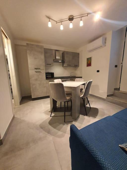 Casa Vacanze Frontemare Salerno Eksteriør billede