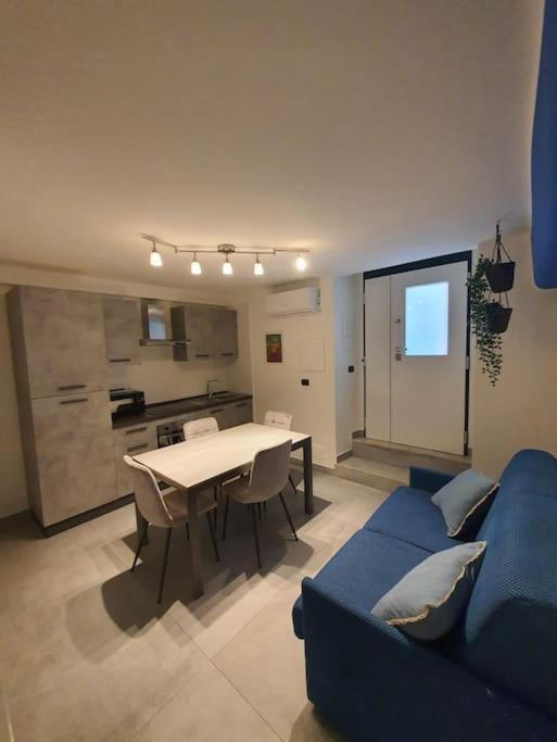 Casa Vacanze Frontemare Salerno Eksteriør billede